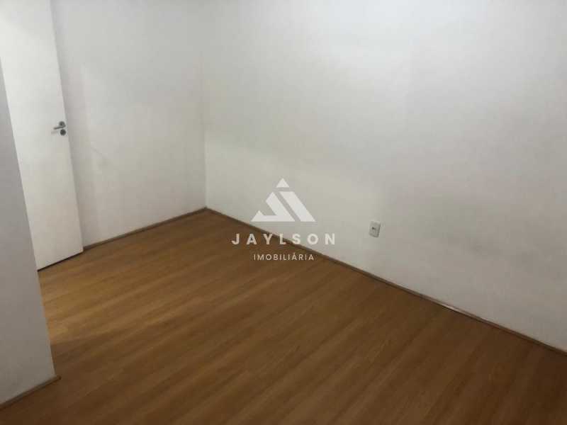 Apartamento à venda com 2 quartos, 48m² - Foto 2