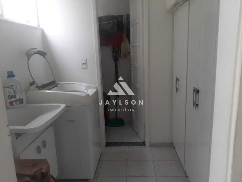 Apartamento à venda com 2 quartos, 66m² - Foto 28