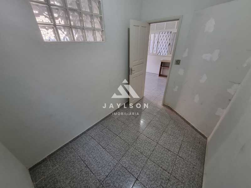 Casa à venda com 2 quartos, 66m² - Foto 11