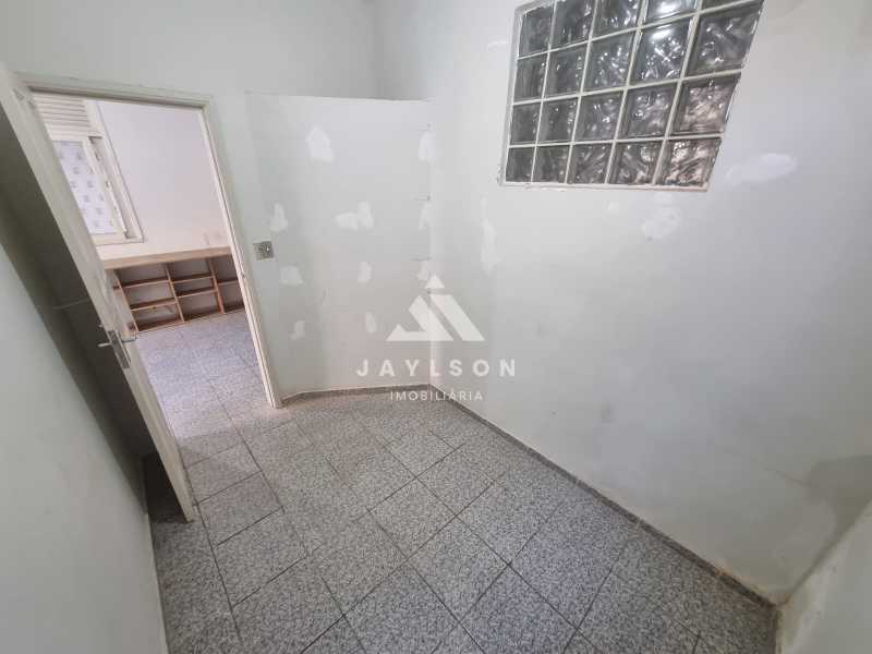 Casa à venda com 2 quartos, 66m² - Foto 13