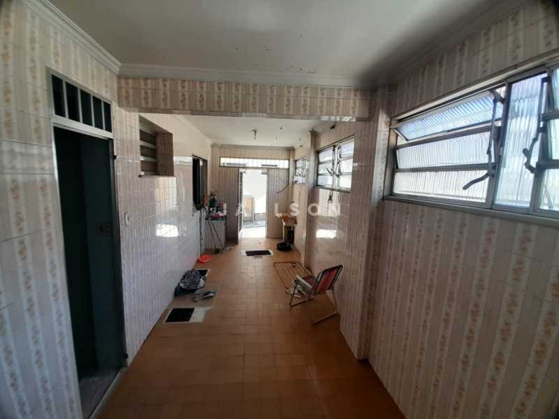 Apartamento à venda com 3 quartos, 118m² - Foto 16