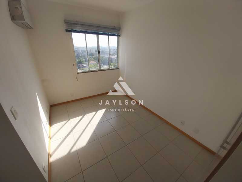 Apartamento à venda com 2 quartos, 62m² - Foto 14