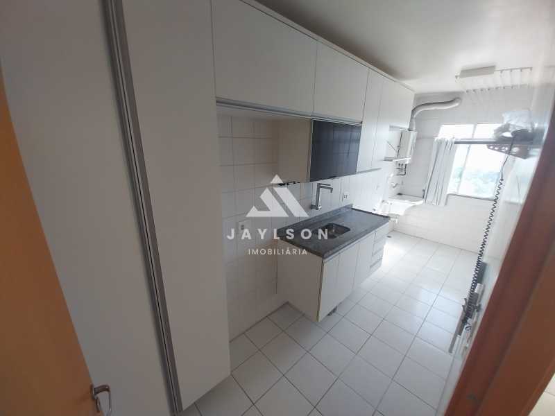 Apartamento à venda com 2 quartos, 62m² - Foto 19