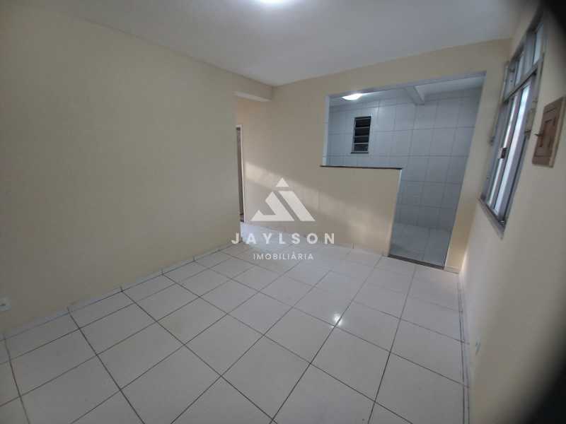 Apartamento à venda com 2 quartos, 105m² - Foto 2