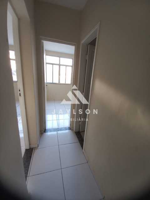 Apartamento à venda com 2 quartos, 105m² - Foto 11