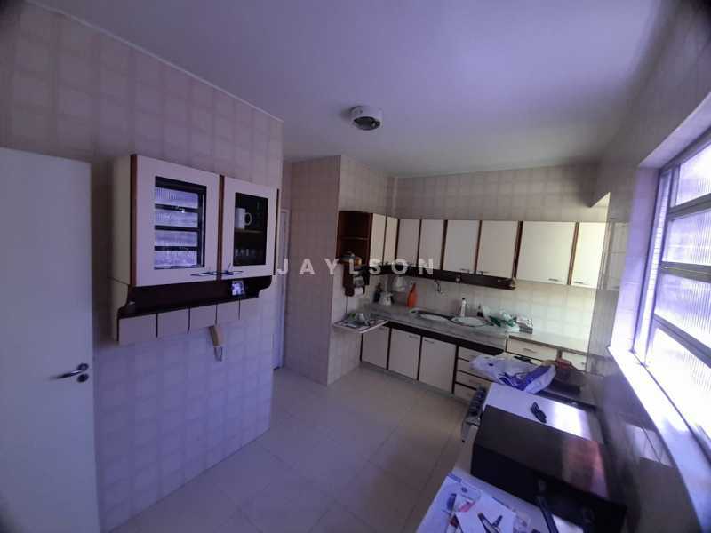 Apartamento à venda com 2 quartos, 75m² - Foto 15