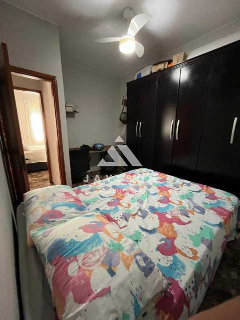 Apartamento à venda com 2 quartos, 70m² - Foto 9