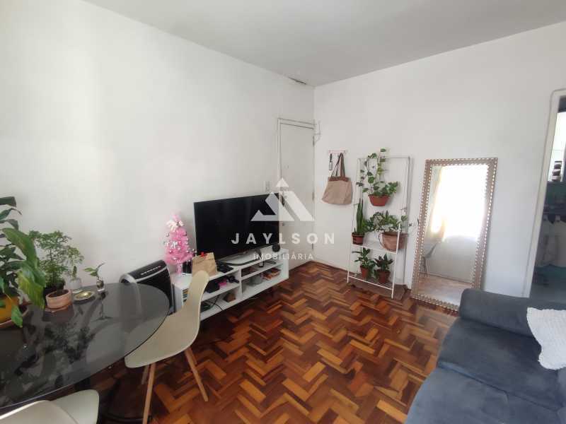 Apartamento à venda com 3 quartos, 73m² - Foto 3