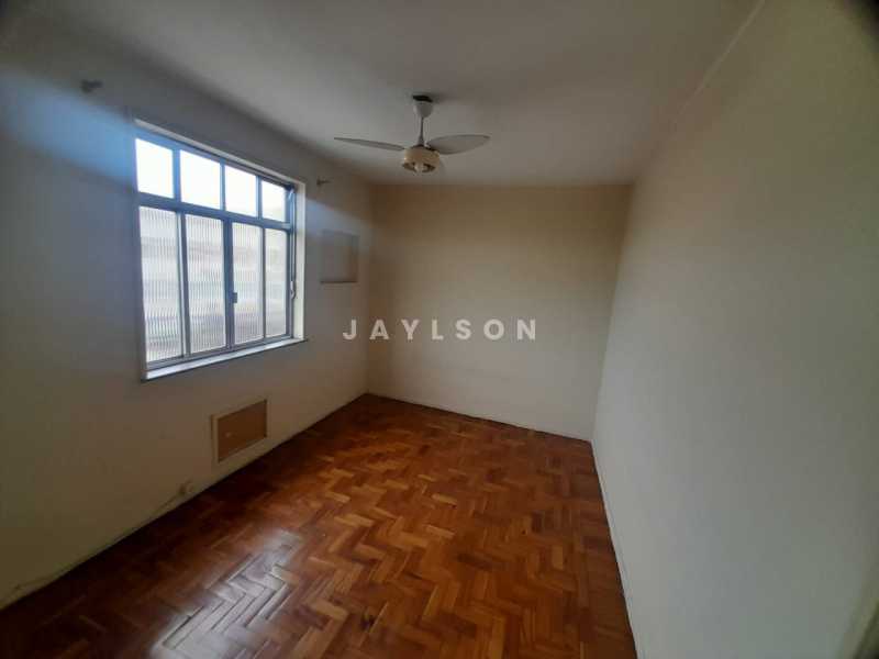 Apartamento à venda com 2 quartos, 82m² - Foto 9