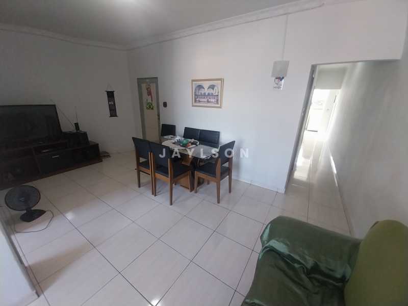 Apartamento à venda com 2 quartos, 80m² - Foto 2