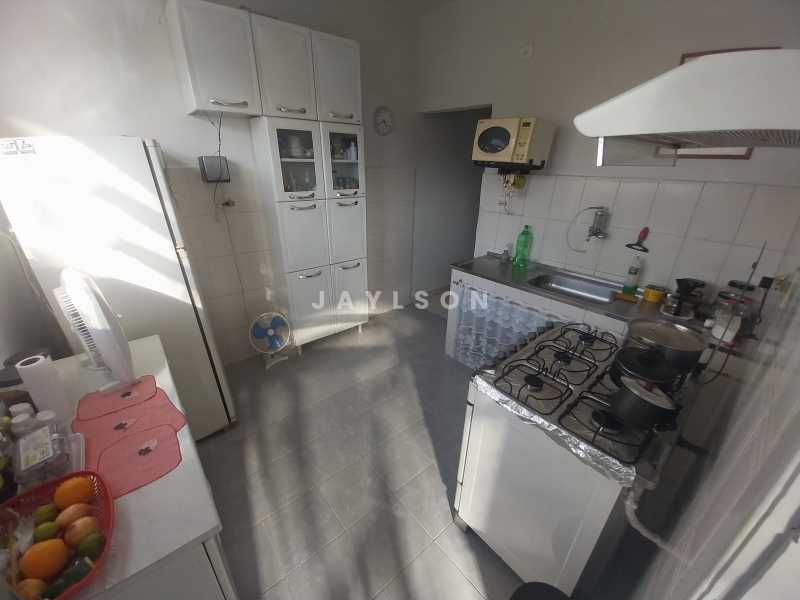 Apartamento à venda com 2 quartos, 80m² - Foto 12