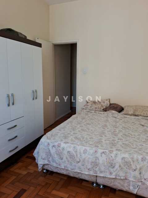 Apartamento à venda com 2 quartos, 75m² - Foto 4