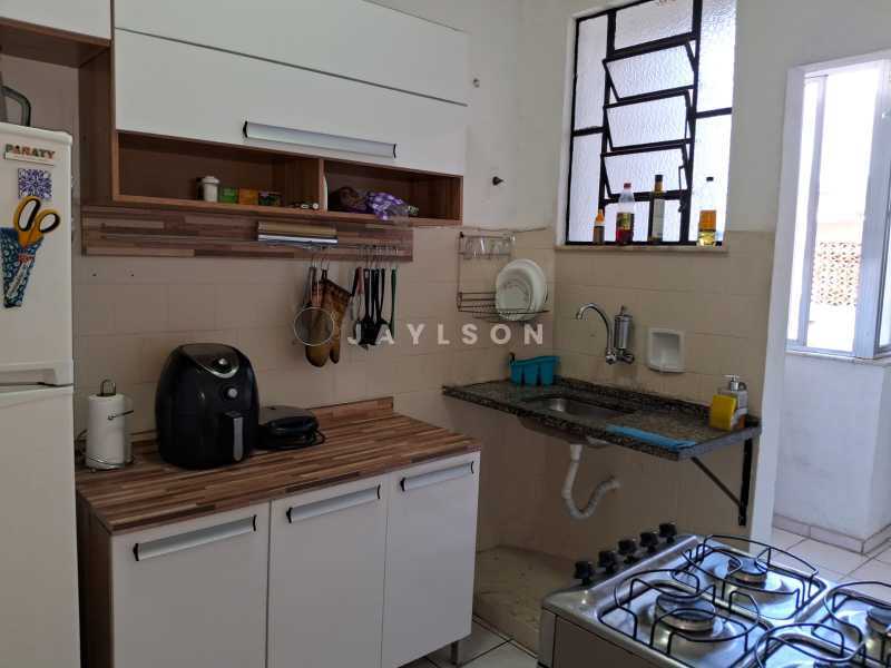 Apartamento à venda com 2 quartos, 75m² - Foto 14