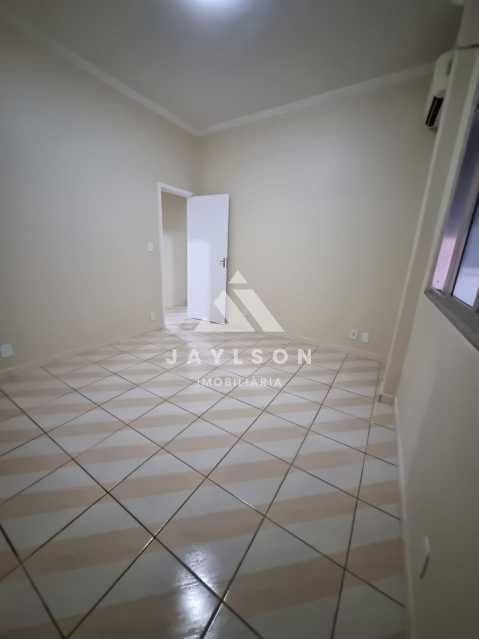 Apartamento à venda com 2 quartos, 61m² - Foto 9