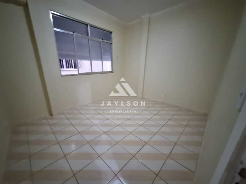 Apartamento à venda com 2 quartos, 61m² - Foto 10