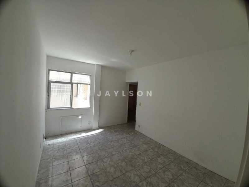 Apartamento à venda com 1 quarto, 60m² - Foto 1