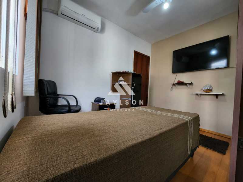 Apartamento à venda com 2 quartos, 80m² - Foto 5