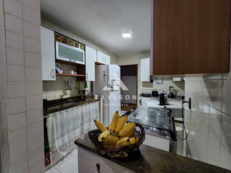 Apartamento à venda com 2 quartos, 80m² - Foto 9