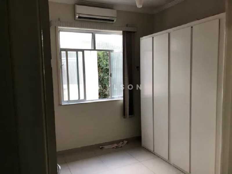 Apartamento à venda com 2 quartos, 61m² - Foto 11