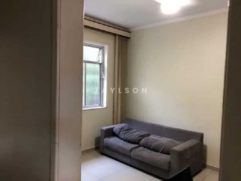 Apartamento à venda com 2 quartos, 61m² - Foto 2