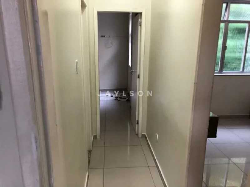 Apartamento à venda com 2 quartos, 61m² - Foto 5