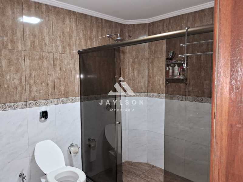 Casa de Vila à venda com 3 quartos, 228m² - Foto 16