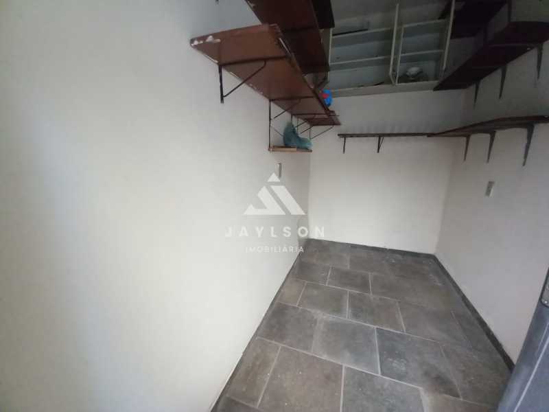 Casa à venda com 3 quartos, 180m² - Foto 24