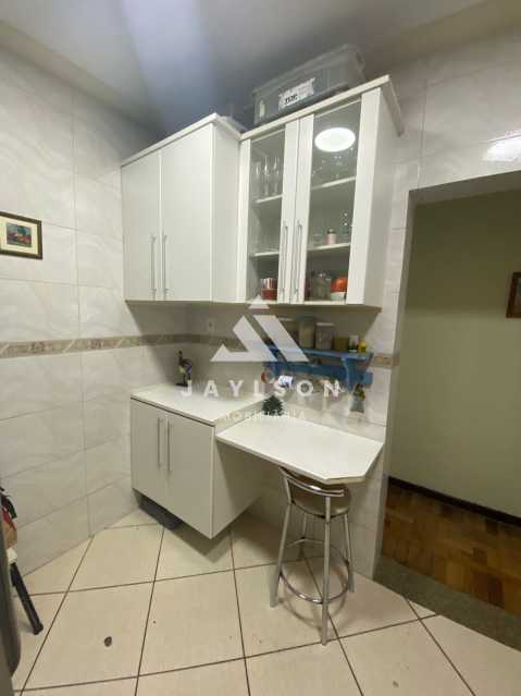 Apartamento à venda com 2 quartos, 66m² - Foto 12