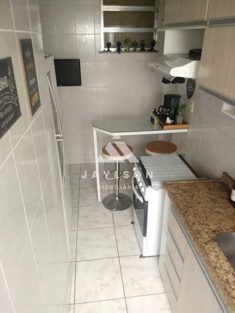 Apartamento à venda com 2 quartos, 70m² - Foto 18