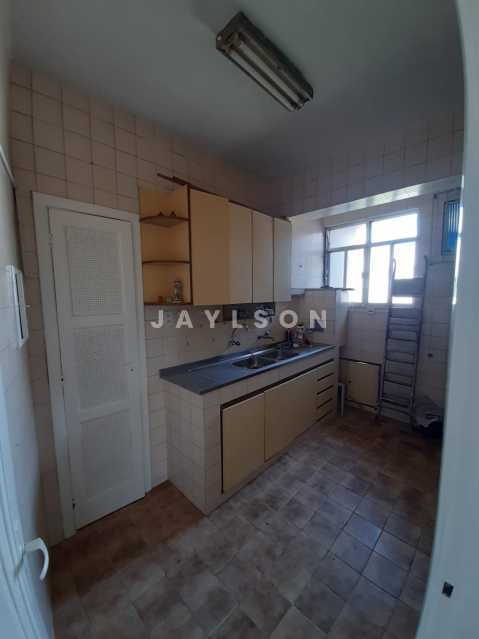 Apartamento à venda com 2 quartos, 60m² - Foto 11