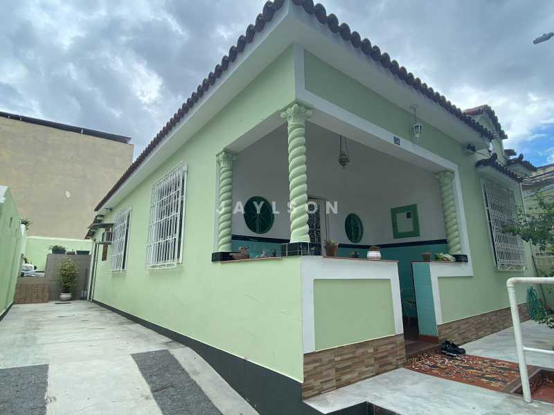 Casa à venda com 2 quartos, 82m² - Foto 1