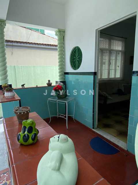 Casa à venda com 2 quartos, 82m² - Foto 11