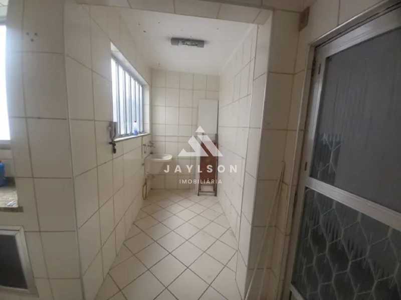 Apartamento à venda com 2 quartos, 80m² - Foto 10