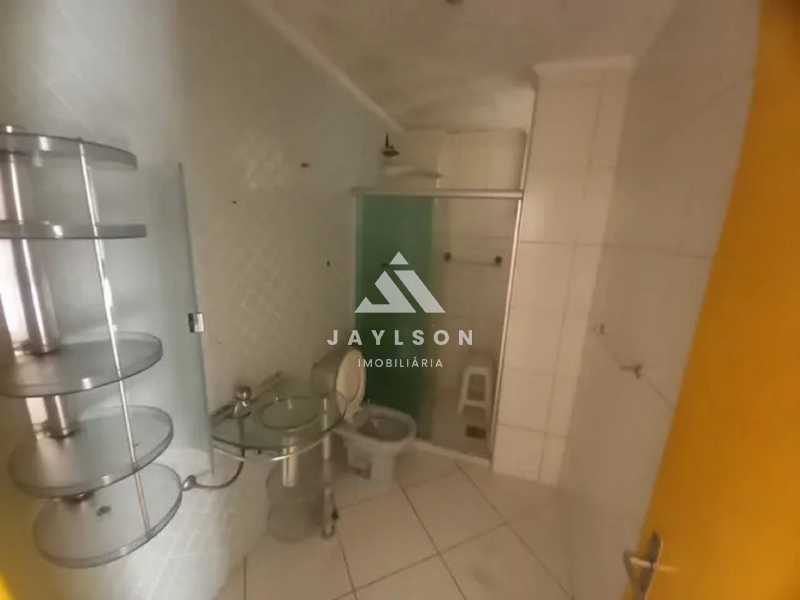 Apartamento à venda com 2 quartos, 80m² - Foto 17