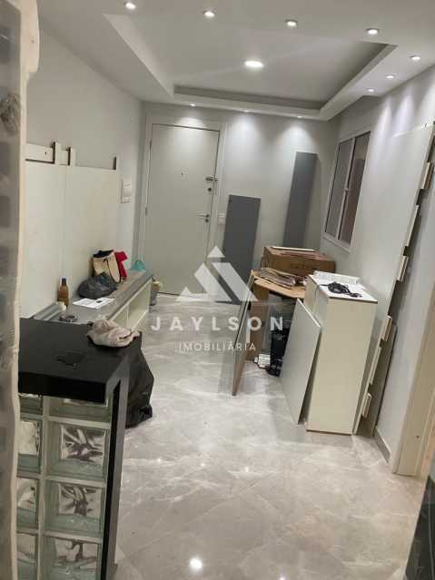 Apartamento à venda com 2 quartos, 40m² - Foto 9