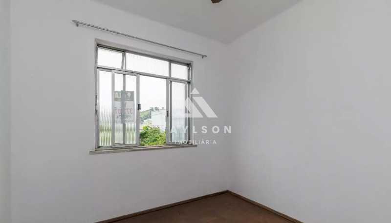 Apartamento à venda com 2 quartos, 65m² - Foto 15