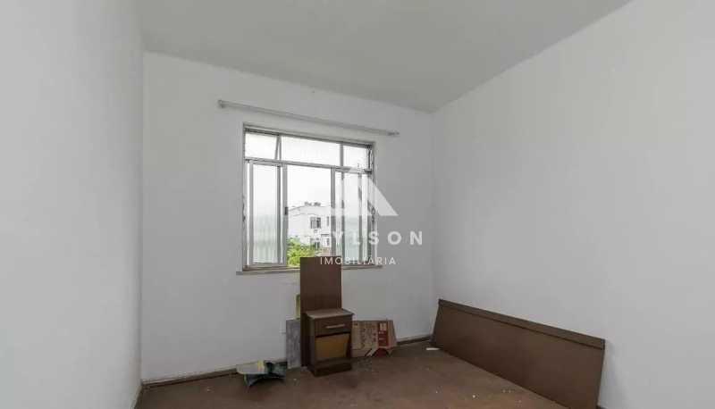 Apartamento à venda com 2 quartos, 65m² - Foto 17