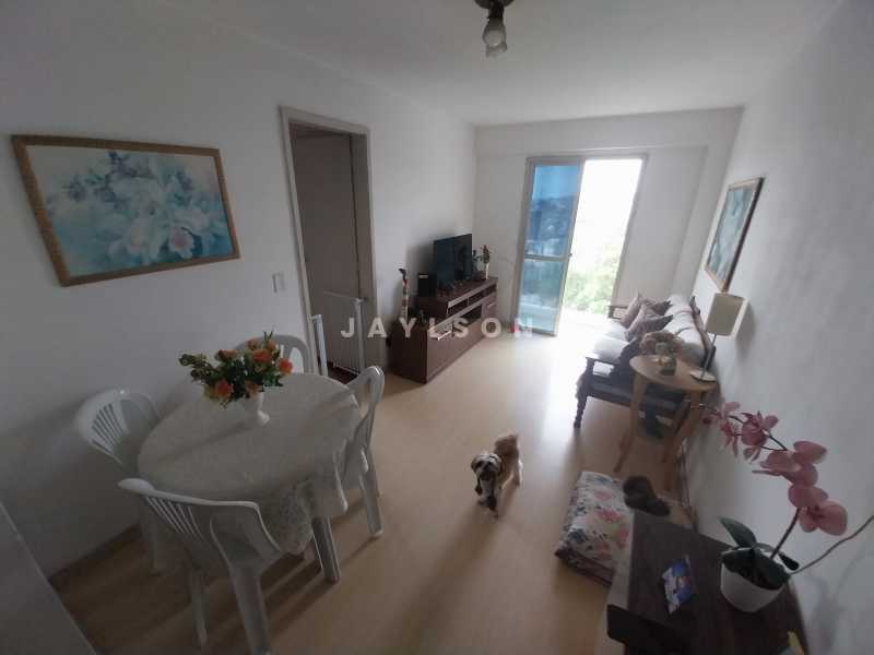 Apartamento à venda com 2 quartos, 57m² - Foto 1