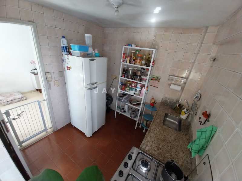 Apartamento à venda com 2 quartos, 57m² - Foto 14