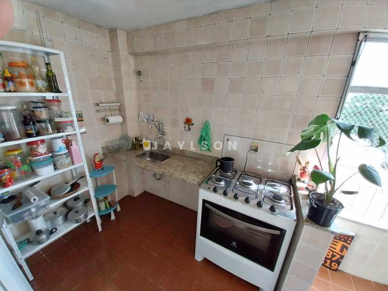 Apartamento à venda com 2 quartos, 57m² - Foto 15