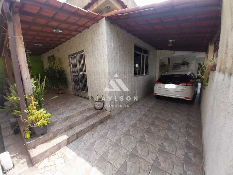 Casa à venda com 3 quartos, 160m² - Foto 17