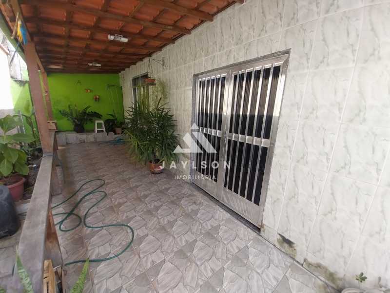 Casa à venda com 3 quartos, 160m² - Foto 18