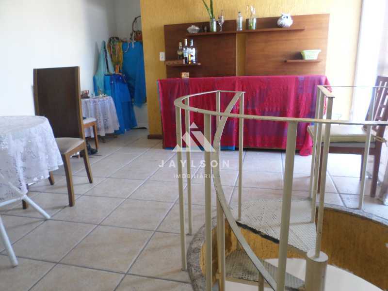 Apartamento à venda com 2 quartos, 70m² - Foto 14