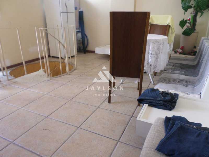 Apartamento à venda com 2 quartos, 70m² - Foto 7