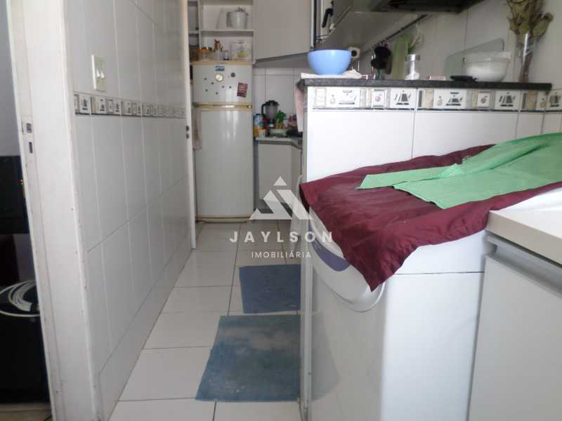 Apartamento à venda com 2 quartos, 70m² - Foto 25