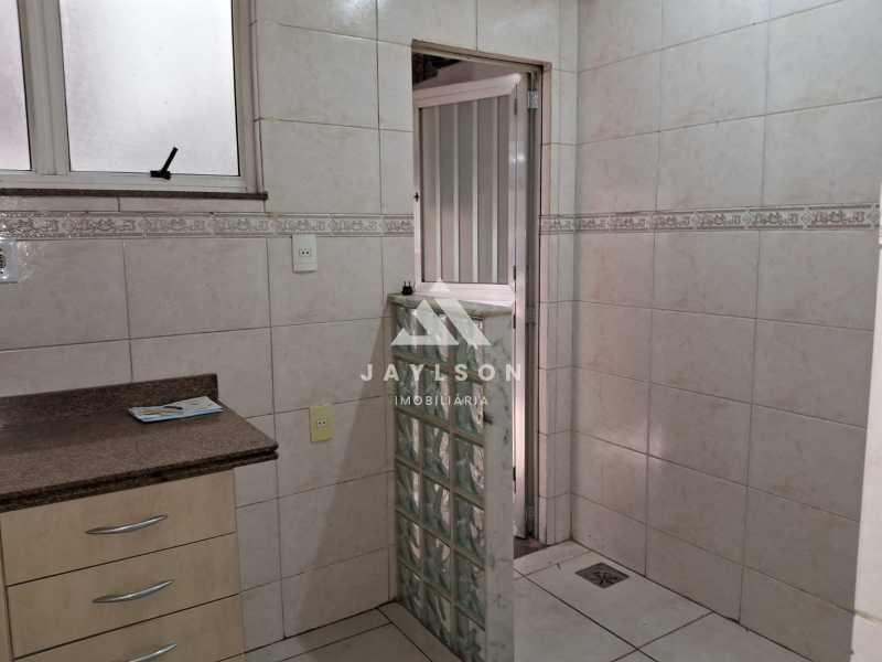 Apartamento à venda com 2 quartos, 64m² - Foto 12