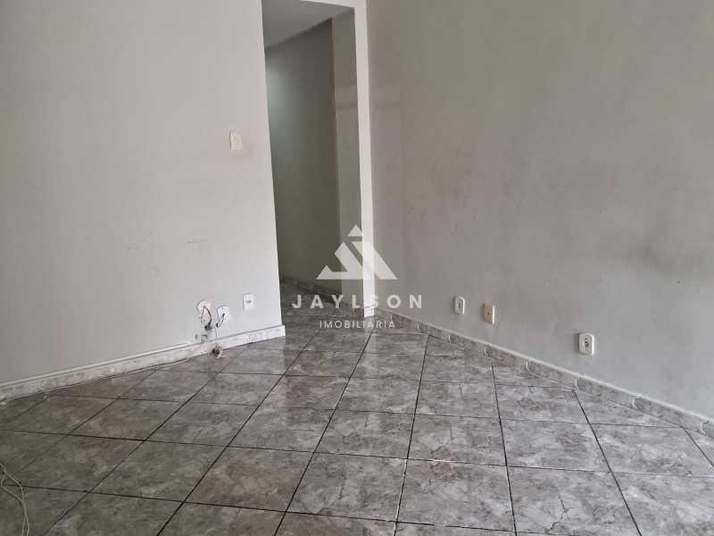 Apartamento à venda com 2 quartos, 64m² - Foto 14