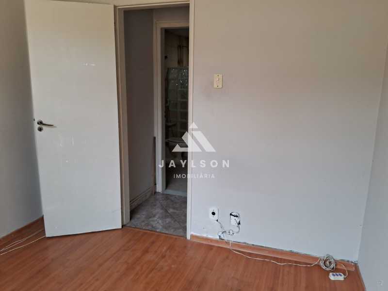 Apartamento à venda com 2 quartos, 64m² - Foto 15