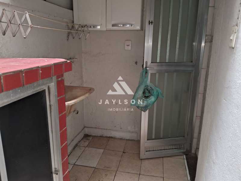 Apartamento à venda com 2 quartos, 64m² - Foto 16