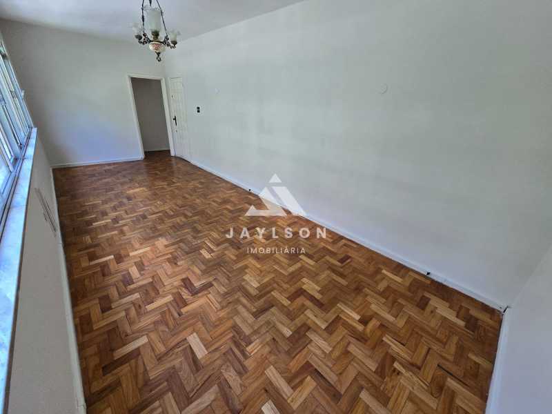 Apartamento à venda com 3 quartos, 129m² - Foto 3